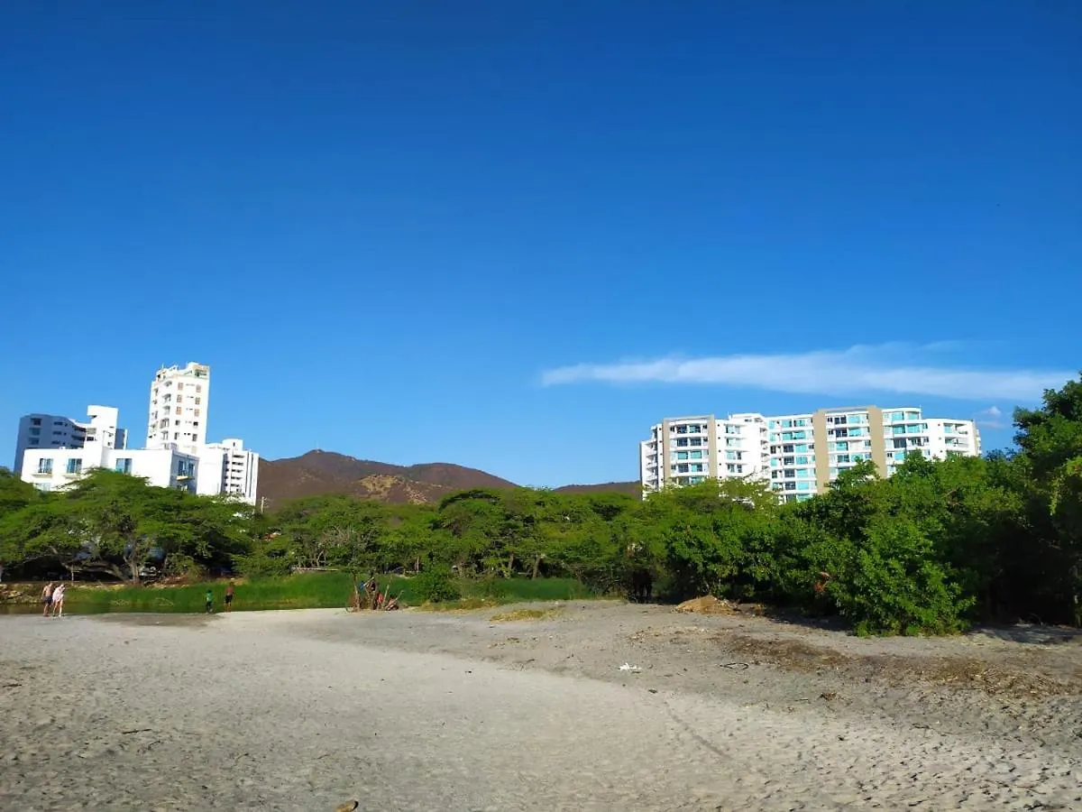 Rodadero Sur Santa Marta Edificio Aragoa A 150 Metros Del Mar Colombia